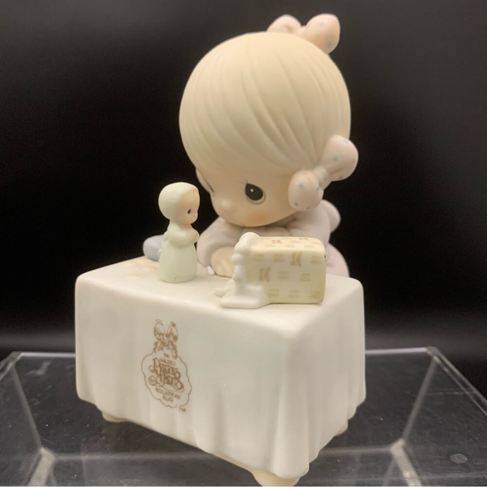 1989 Precious Moments Figurine